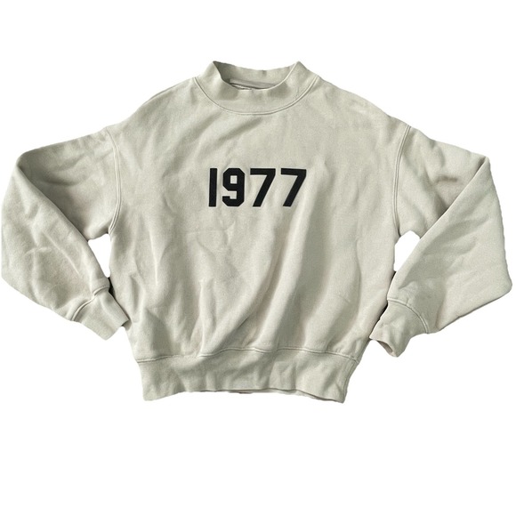 Fear of God Essentials Kids Youth 6/7 1977 Sweatshirt Beige Cream Crewneck - Picture 1 of 8